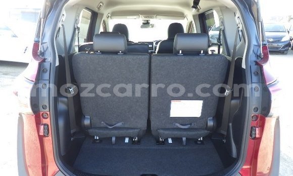 Buy Used Toyota Sienta Red Car in Maputo in Maputo Buy Used Toyota Sienta Red Car in Maputo in Maputo