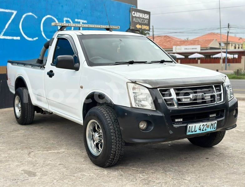 Big with watermark isuzu kb maputo maputo 18275