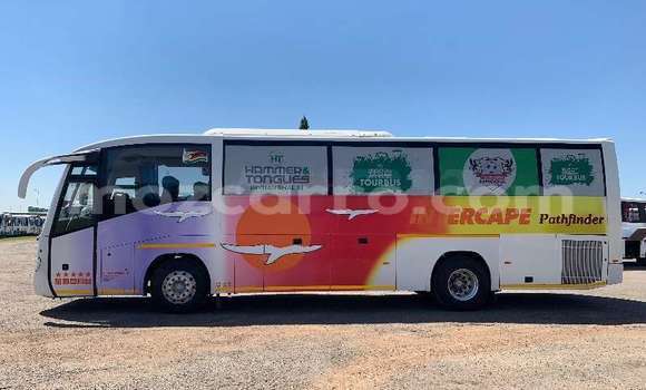 Buy Used Volvo F4 White Truck in Maputo in Maputo Buy Used Volvo F4 White Truck in Maputo in Maputo