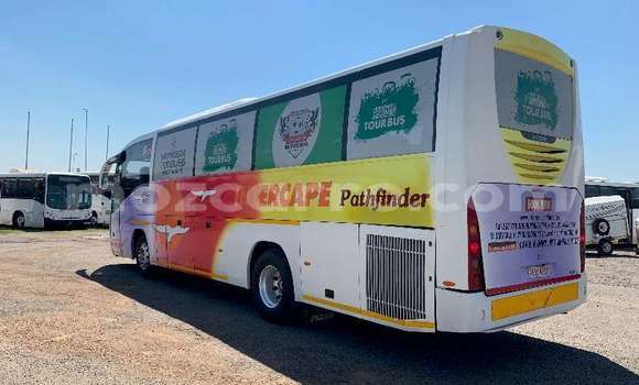 Buy Used Volvo F4 White Truck in Maputo in Maputo Buy Used Volvo F4 White Truck in Maputo in Maputo