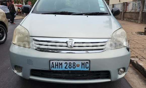 Nunua Ilio tumika Toyota Raum Nyingine Gari ndani ya Maputo nchini Maputo