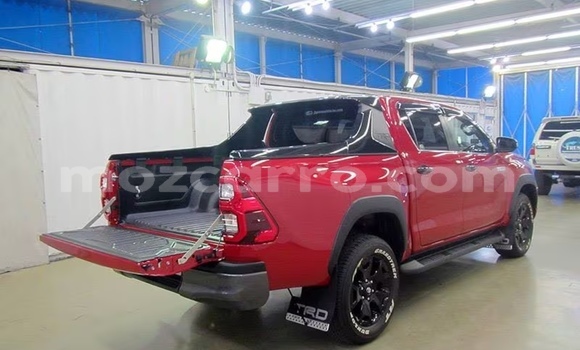 Tenga Tsaru Toyota Hilux Tsvuku Mota in Maputo in Maputo Tenga Tsaru Toyota Hilux Tsvuku Mota in Maputo in Maputo