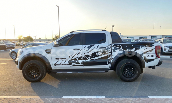 Tenga Tsaru Ford Ranger Chena Mota in Maputo in Maputo