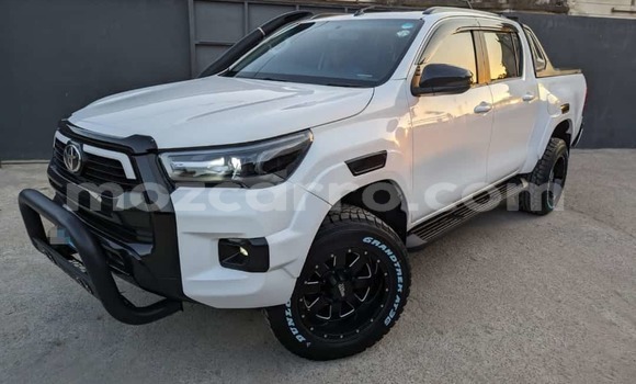 Comprar Usado Toyota REVO CAB Z-EDITION Branco Carro em Maputo em Maputo Comprar Usado Toyota REVO CAB Z-EDITION Branco Carro em Maputo em Maputo