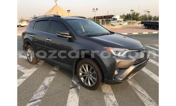Comprar Importar Toyota Ade Preto Caminhão em Import - Dubai em Cabo Delgado
