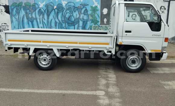 Comprar Usado Toyota Dyna Branco Carro em Maputo em Maputo Comprar Usado Toyota Dyna Branco Carro em Maputo em Maputo