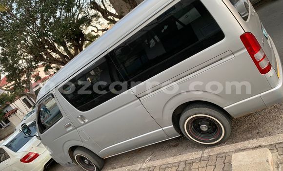Comprar Usado Toyota Hiace De outros Carro em Maputo em Maputo Comprar Usado Toyota Hiace De outros Carro em Maputo em Maputo