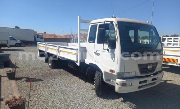 Tenga Tsaru Nissan UD Chena Rori in Maputo in Maputo Tenga Tsaru Nissan UD Chena Rori in Maputo in Maputo