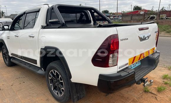 Nunua Ilio tumika Toyota Hiluxe Revo Nyeupe Gari ndani ya Maputo nchini Maputo Nunua Ilio tumika Toyota Hiluxe Revo Nyeupe Gari ndani ya Maputo nchini Maputo