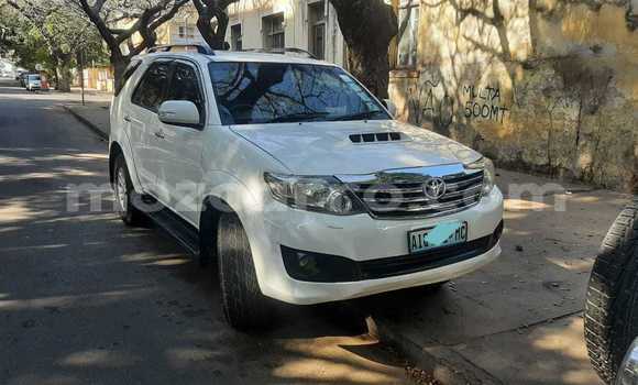 Buy Used Toyota Fortuner White Car in Maputo in Maputo Buy Used Toyota Fortuner White Car in Maputo in Maputo