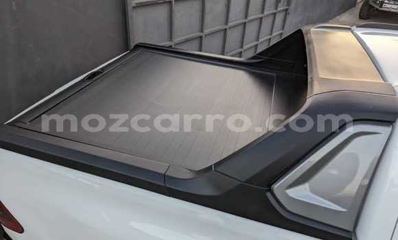 Comprar Usado Toyota Hiluxe Revo Branco Carro em Maputo em Maputo Comprar Usado Toyota Hiluxe Revo Branco Carro em Maputo em Maputo