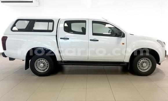 Buy Used Isuzu KB White Car in Maputo in Maputo Buy Used Isuzu KB White Car in Maputo in Maputo