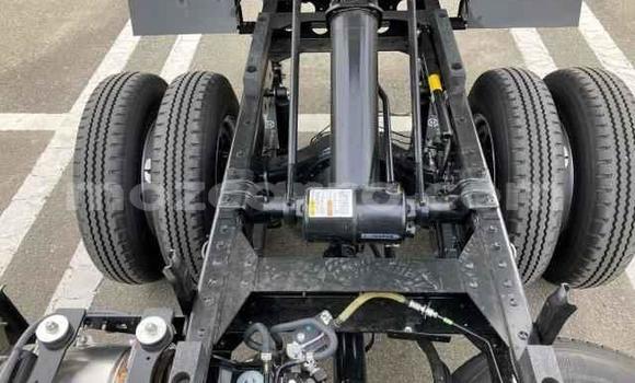 Nunua Ilio tumika Toyota Dyna Nyeupe Gari ndani ya Maputo nchini Maputo Nunua Ilio tumika Toyota Dyna Nyeupe Gari ndani ya Maputo nchini Maputo