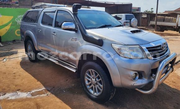 Tenga Tsaru Toyota Hilux Zvimwe Mota in Maputo in Maputo