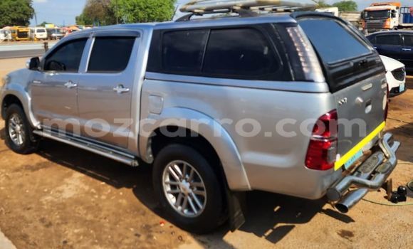 Nunua Ilio tumika Toyota Hilux Nyingine Gari ndani ya Maputo nchini Maputo Nunua Ilio tumika Toyota Hilux Nyingine Gari ndani ya Maputo nchini Maputo