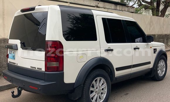 Buy Used Land Rover Discovery White Car in Maputo in Maputo Buy Used Land Rover Discovery White Car in Maputo in Maputo