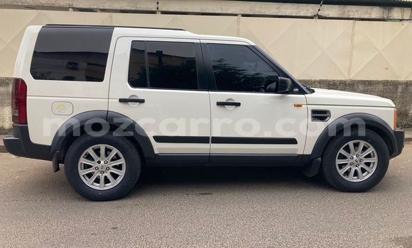 Buy Used Land Rover Discovery White Car in Maputo in Maputo Buy Used Land Rover Discovery White Car in Maputo in Maputo