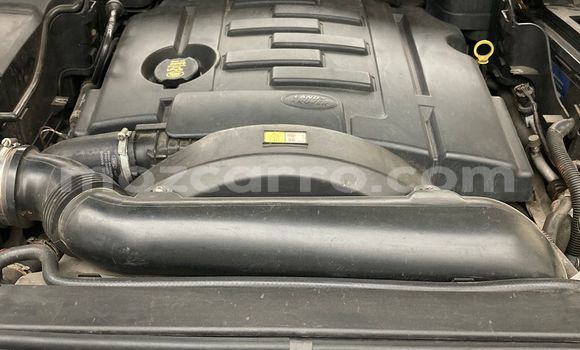 Buy Used Land Rover Discovery White Car in Maputo in Maputo Buy Used Land Rover Discovery White Car in Maputo in Maputo