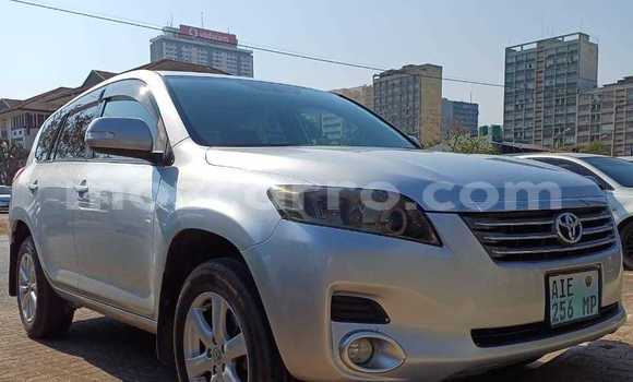 Comprar Usado Toyota Vanguard Prata Carro em Maputo em Maputo
