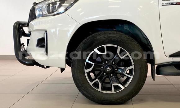 Tenga Tsaru Toyota Hilux Chena Mota in Inhambane in Inhambane Tenga Tsaru Toyota Hilux Chena Mota in Inhambane in Inhambane