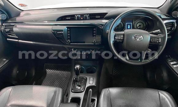 Tenga Tsaru Toyota Hilux Chena Mota in Inhambane in Inhambane Tenga Tsaru Toyota Hilux Chena Mota in Inhambane in Inhambane