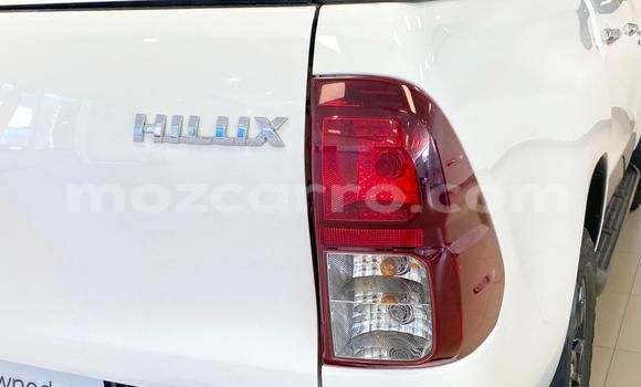 Tenga Tsaru Toyota Hilux Chena Mota in Inhambane in Inhambane Tenga Tsaru Toyota Hilux Chena Mota in Inhambane in Inhambane