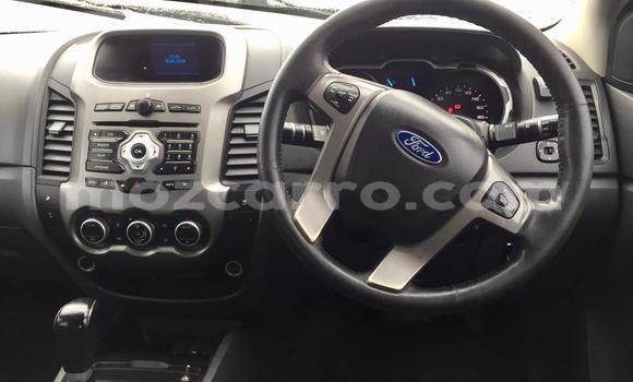 Comprar Usado Ford Ranger Branco Carro em Moçambique em Nampula Comprar Usado Ford Ranger Branco Carro em Moçambique em Nampula