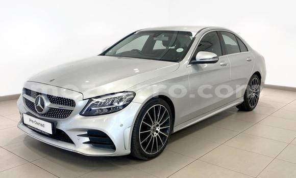 Comprar Usado Mercedes-Benz C-Classe Prata Carro em Maputo em Maputo