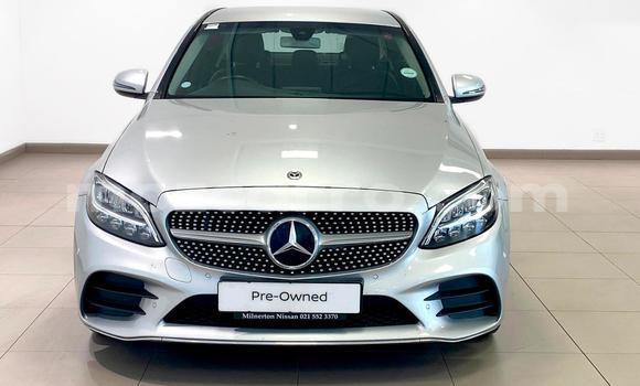 Tenga Tsaru Mercedes-Benz C-Classe Sirivha Mota in Maputo in Maputo Tenga Tsaru Mercedes-Benz C-Classe Sirivha Mota in Maputo in Maputo