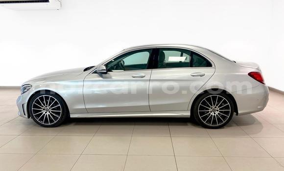 Tenga Tsaru Mercedes-Benz C-Classe Sirivha Mota in Maputo in Maputo Tenga Tsaru Mercedes-Benz C-Classe Sirivha Mota in Maputo in Maputo