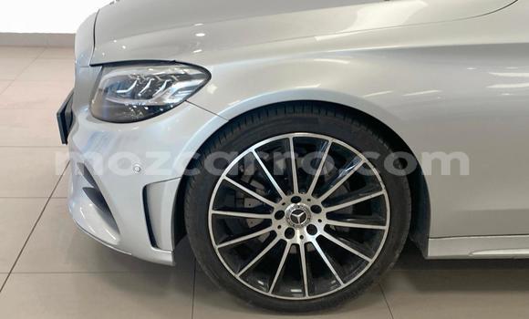 Tenga Tsaru Mercedes-Benz C-Classe Sirivha Mota in Maputo in Maputo Tenga Tsaru Mercedes-Benz C-Classe Sirivha Mota in Maputo in Maputo