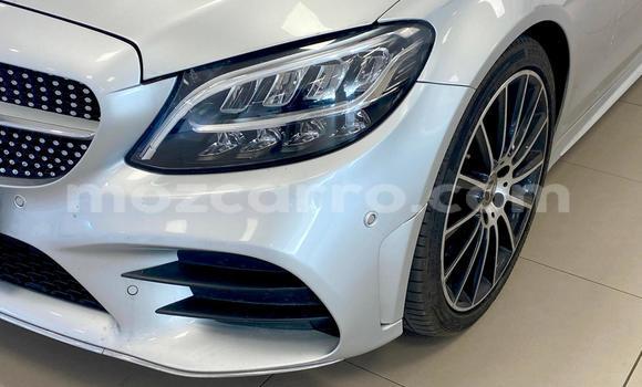 Tenga Tsaru Mercedes-Benz C-Classe Sirivha Mota in Maputo in Maputo Tenga Tsaru Mercedes-Benz C-Classe Sirivha Mota in Maputo in Maputo