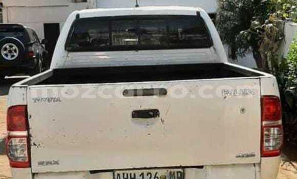 Comprar Usado Toyota Hilux Branco Carro em Maputo em Maputo Comprar Usado Toyota Hilux Branco Carro em Maputo em Maputo