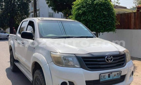 Comprar Usado Toyota Hilux Branco Carro em Maputo em Maputo Comprar Usado Toyota Hilux Branco Carro em Maputo em Maputo