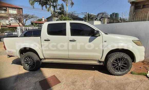 Comprar Usado Toyota Hilux Branco Carro em Maputo em Maputo Comprar Usado Toyota Hilux Branco Carro em Maputo em Maputo