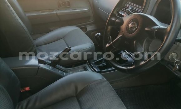 Nunua Ilio tumika Nissan Hardbody Nyeupe Gari ndani ya Maputo nchini Maputo Nunua Ilio tumika Nissan Hardbody Nyeupe Gari ndani ya Maputo nchini Maputo