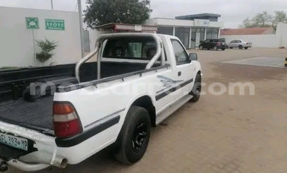 Tenga Tsaru Isuzu KB Chena Mota in Maputo in Maputo Tenga Tsaru Isuzu KB Chena Mota in Maputo in Maputo