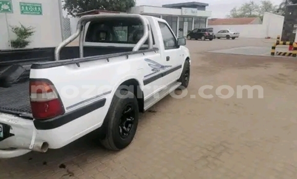 Tenga Tsaru Isuzu KB Chena Mota in Maputo in Maputo Tenga Tsaru Isuzu KB Chena Mota in Maputo in Maputo