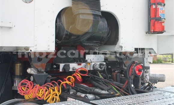 Buy Used DAF CF White Truck in Maputo in Maputo Buy Used DAF CF White Truck in Maputo in Maputo