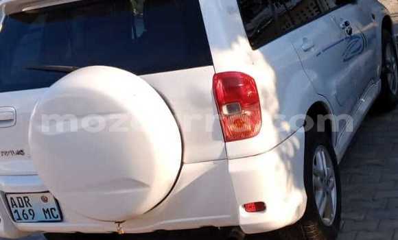 Comprar Usado Toyota RAV4 Branco Carro em Maputo em Maputo Comprar Usado Toyota RAV4 Branco Carro em Maputo em Maputo