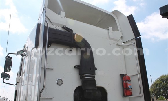 Buy Used DAF CF White Truck in Maputo in Maputo Buy Used DAF CF White Truck in Maputo in Maputo