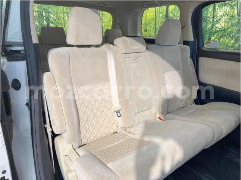 Big with watermark toyota alphard manica manica 18451