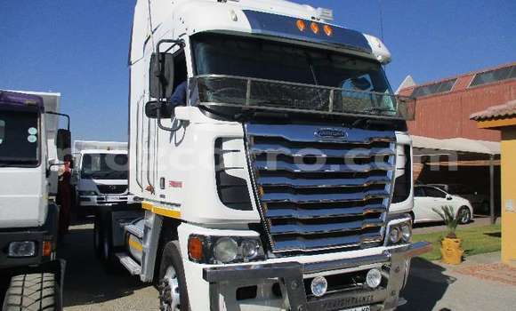 Buy Used DAF CF White Truck in Maputo in Maputo Buy Used DAF CF White Truck in Maputo in Maputo