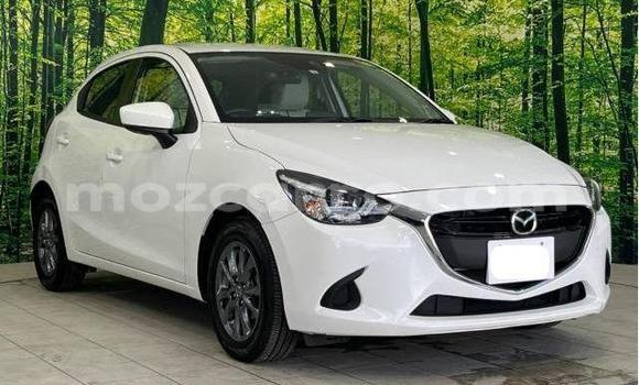 Nunua Ilio tumika Mazda Demio Nyeupe Gari ndani ya Inhambane nchini Inhambane Nunua Ilio tumika Mazda Demio Nyeupe Gari ndani ya Inhambane nchini Inhambane