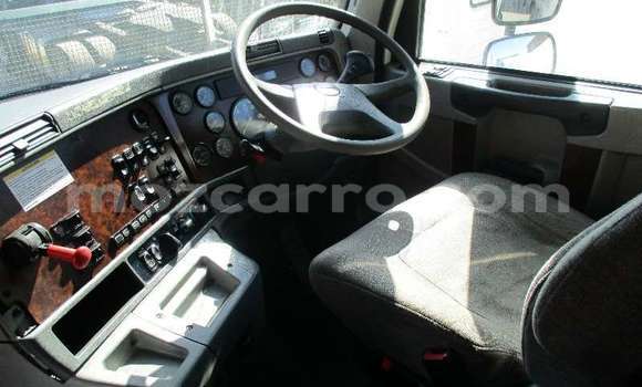 Buy Used DAF CF White Truck in Maputo in Maputo Buy Used DAF CF White Truck in Maputo in Maputo