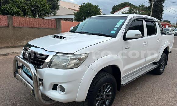 Comprar Usado Toyota Hilux Branco Carro em Maputo em Maputo Comprar Usado Toyota Hilux Branco Carro em Maputo em Maputo