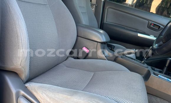 Comprar Usado Toyota Hilux Branco Carro em Maputo em Maputo Comprar Usado Toyota Hilux Branco Carro em Maputo em Maputo