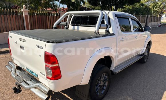 Buy Used Toyota Hilux White Car in Maputo in Maputo Buy Used Toyota Hilux White Car in Maputo in Maputo