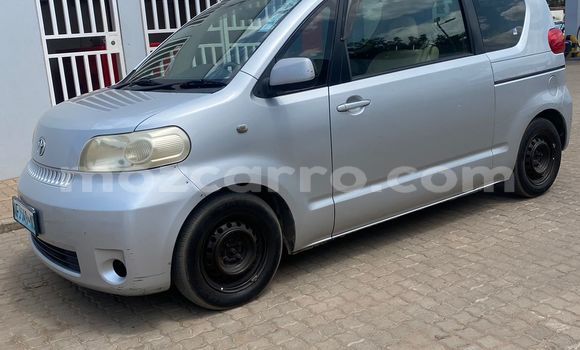 Nunua Ilio tumika Toyota Porte Brown Gari ndani ya Maputo nchini Maputo