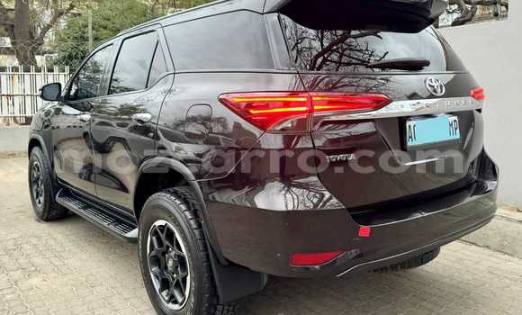 Comprar Usado Toyota Fortuner Preto Carro em Maputo em Maputo Comprar Usado Toyota Fortuner Preto Carro em Maputo em Maputo